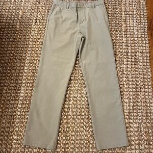 Vineyard Vines Boys Performance Khaki Chinos Size 16